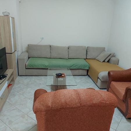 Mano' S Place Apartment Tirana Exterior photo