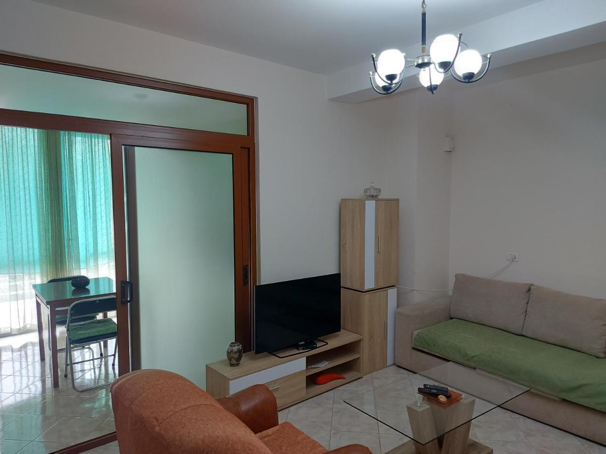 Mano' S Place Apartment Tirana Exterior photo